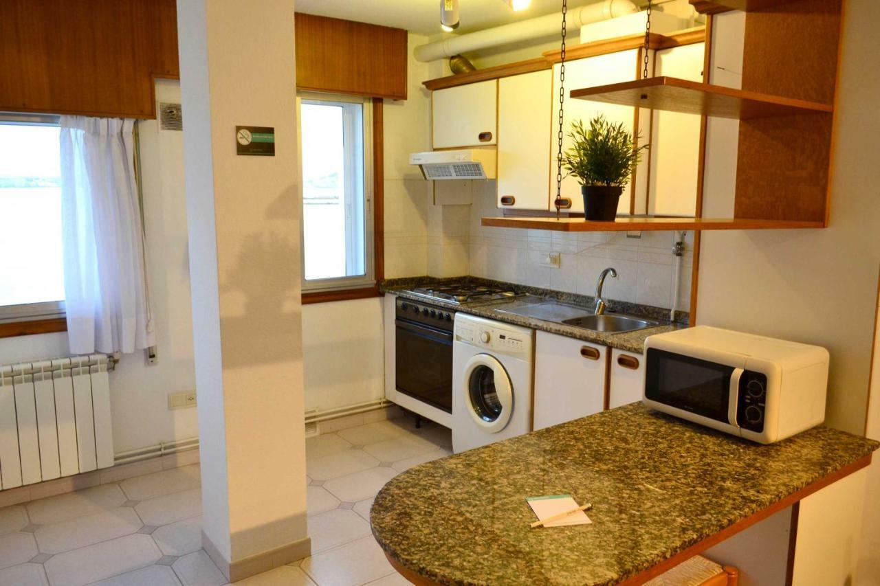 Apartamentos Alda Santa Cristina Perillo Eksteriør bilde