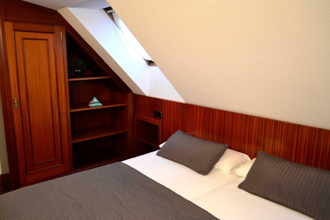 Apartamentos Alda Santa Cristina Perillo Eksteriør bilde