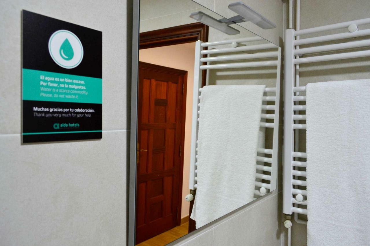Apartamentos Alda Santa Cristina Perillo Eksteriør bilde
