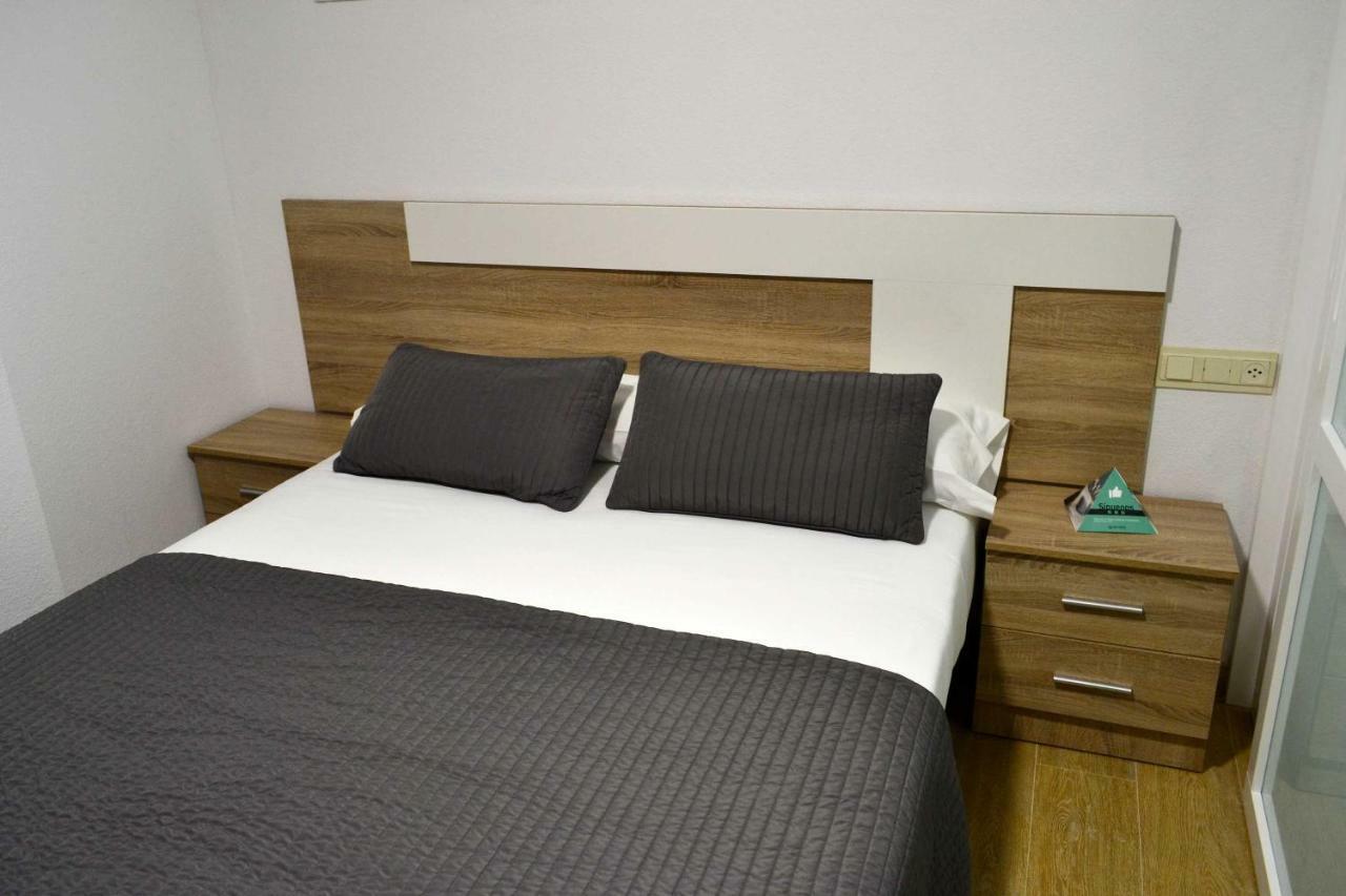 Apartamentos Alda Santa Cristina Perillo Eksteriør bilde